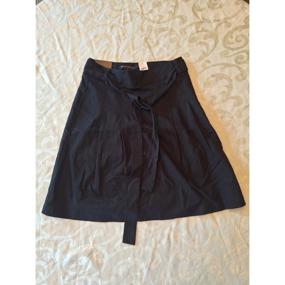Banana Republic Black Skirt Size 2 With Tie Belt NWT